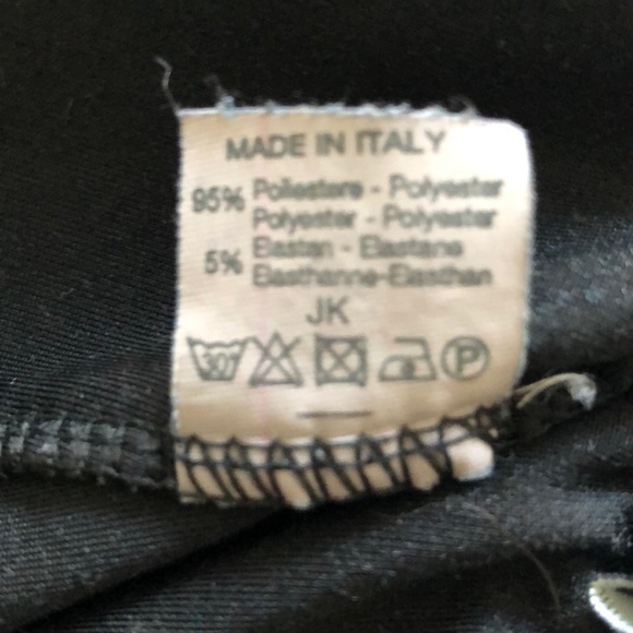 Brandy Melville Velvet Shorts - Picture 2 of 2